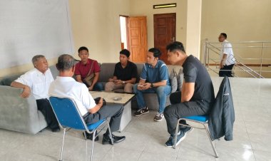 *Humanis, Polsek Cihaurbeuti Hadir Selesaikan Perselisihan Pemilihan BPD di Desa Cihaurbeuti*